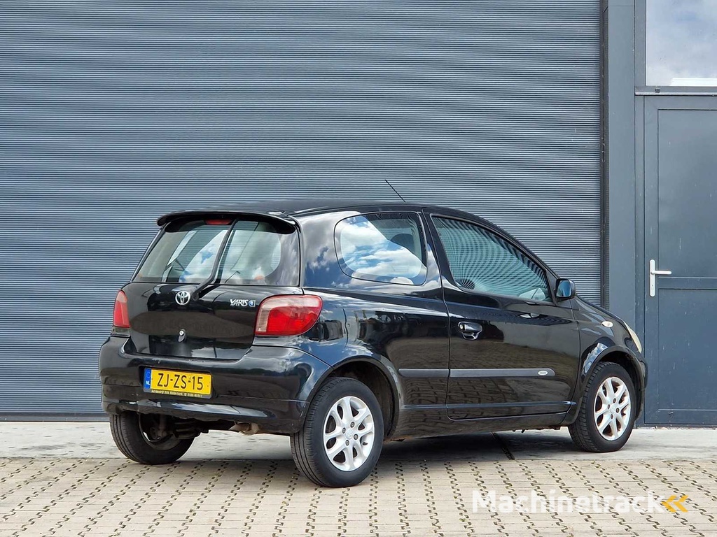 Toyota - 1999 - Yaris - 1.0-16V VVT-i Terra - ZJ-ZS-15