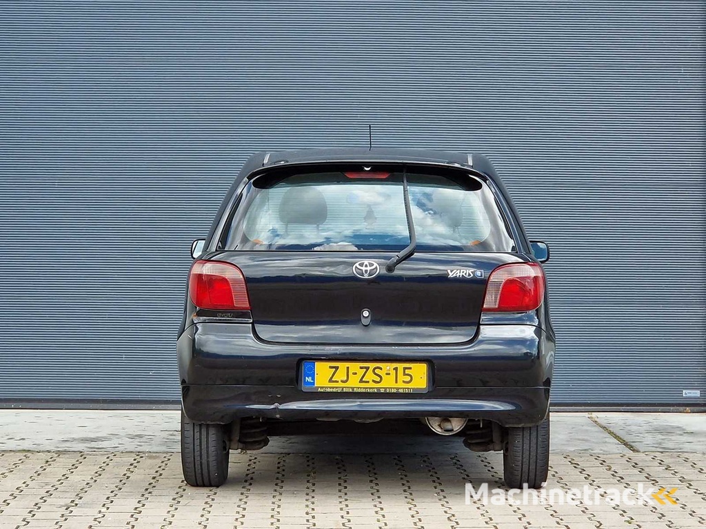 Toyota - 1999 - Yaris - 1.0-16V VVT-i Terra - ZJ-ZS-15
