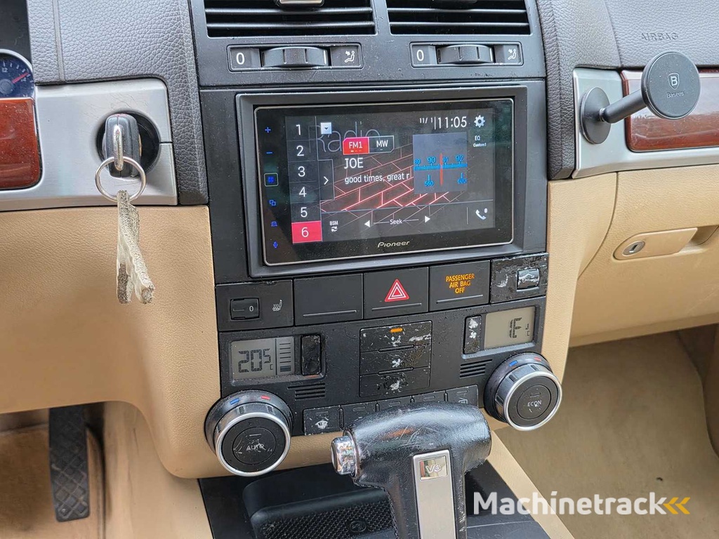 Volkswagen - 2007 - Touareg - 3.2 V6 - 76-GGZ-6