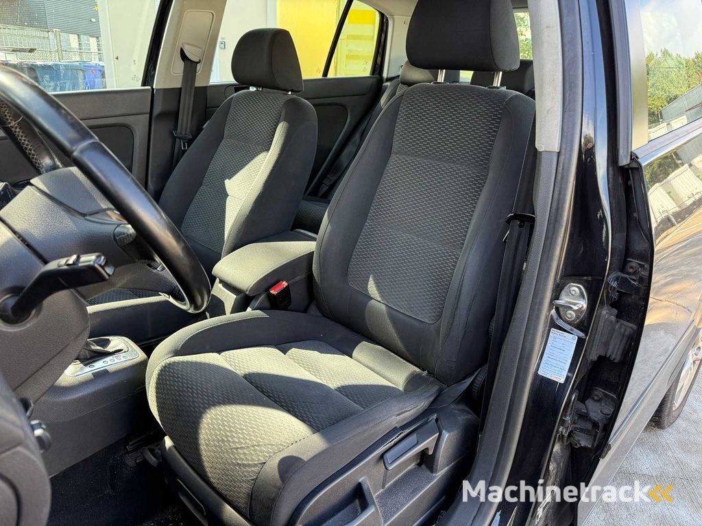 Volkswagen - 2011 - Golf Plus - 1.2 TSI Comfortline - RR-054-T