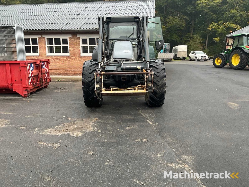 Lamborghini 1300 DT Premium 4-Wheel Drive Tractor - 2000