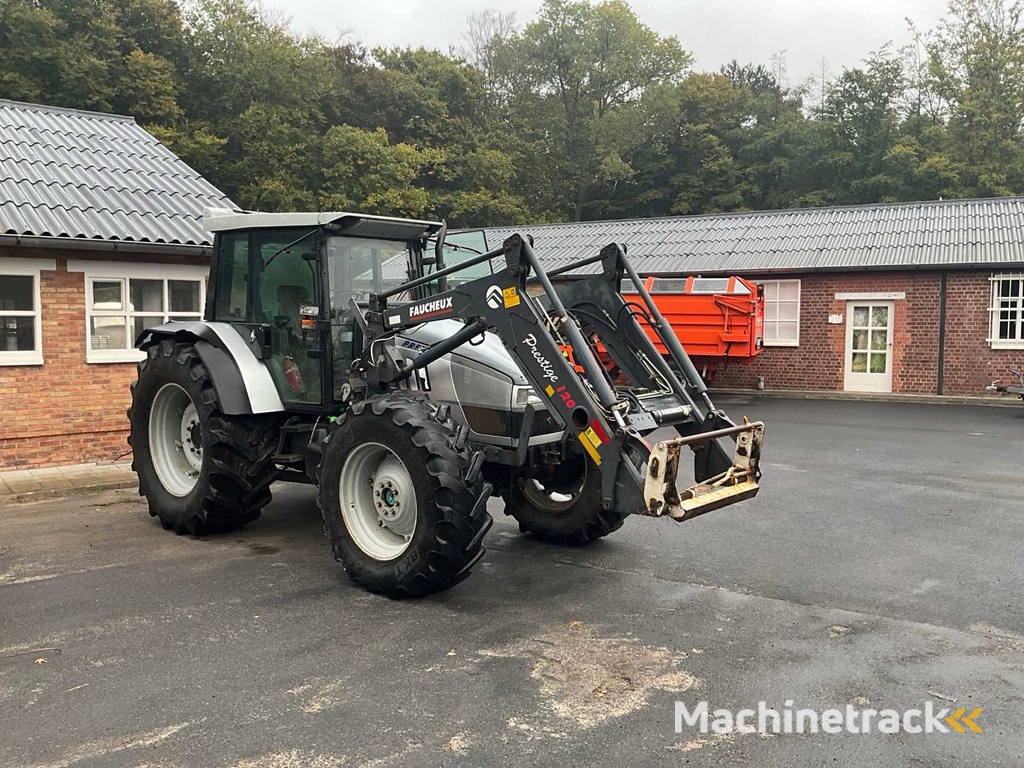 Lamborghini 1300 DT Premium 4-Wheel Drive Tractor - 2000