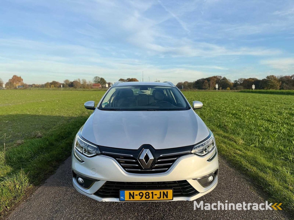 Renault - 2019 - Mégane Kombi - 1.3 TCe Limited - N-981-JN