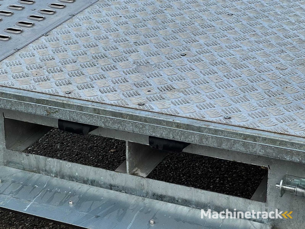 niewiadow - Autotransporter - 3 Asser - 81-WRH-2