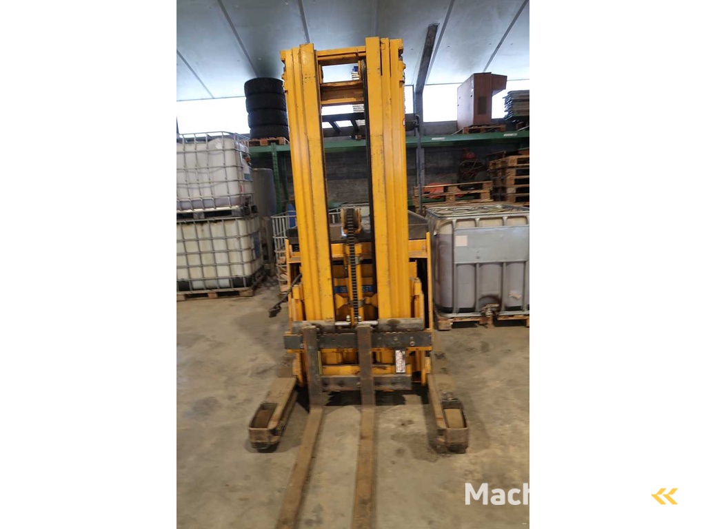 Jungheinrich - ETV 10 6 115 530 D2 - Stackers - 1994