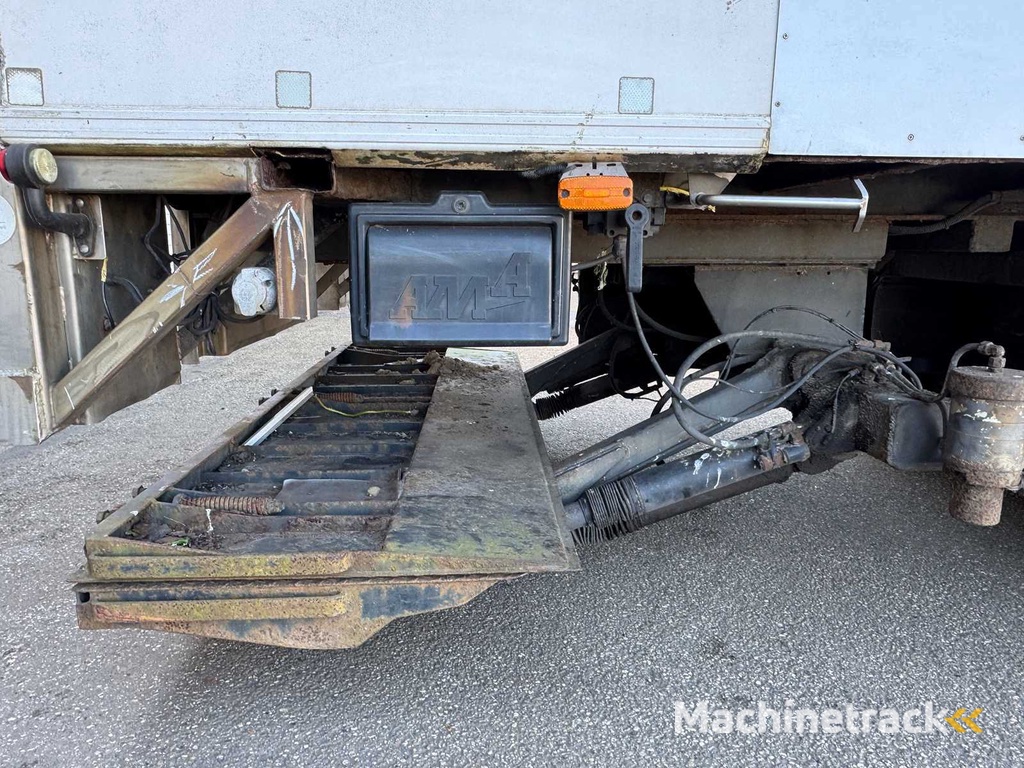 H.T.F. - 2002 - HZP32 - Semi-trailer with closed body with steered rear axle, AMA tail lift 14 meters OG-13-ZV