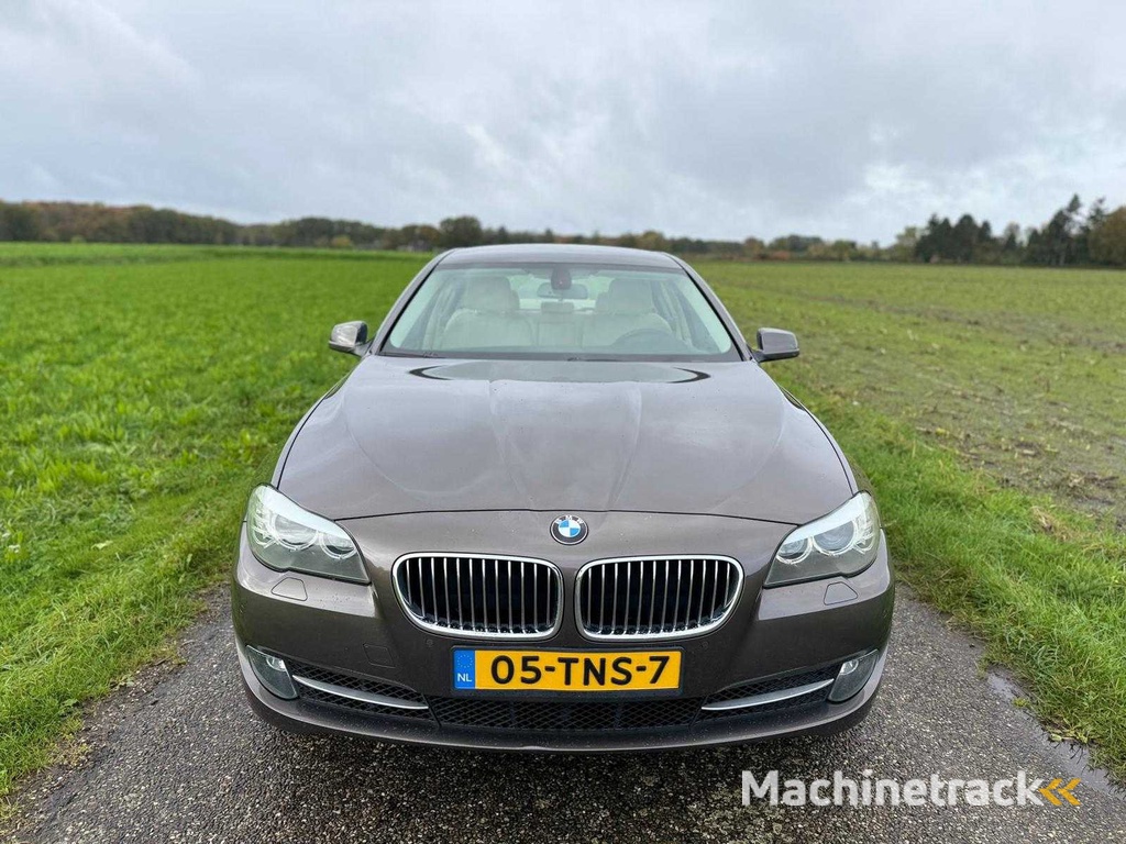 BMW - 2012 - 5-serie - 520i Executive - 05-TNS-7