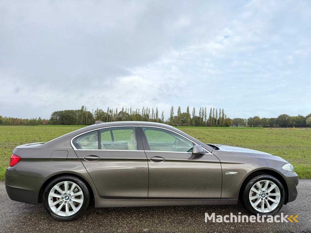 BMW - 2012 - 5-serie - 520i Executive - 05-TNS-7