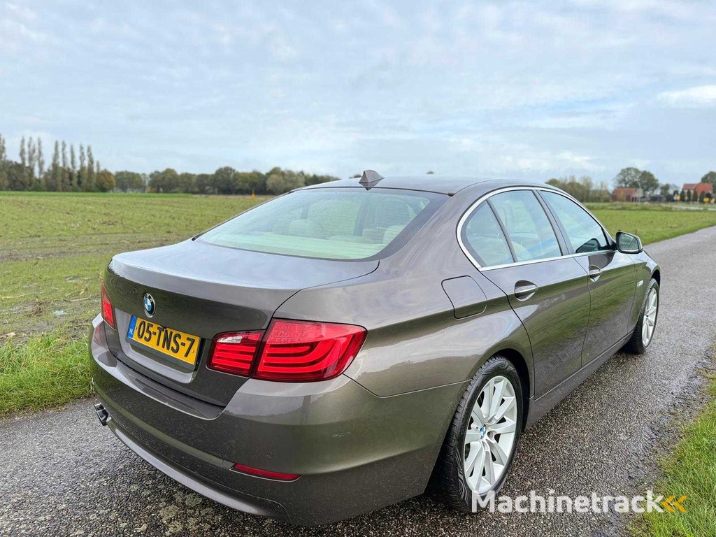 BMW - 2012 - 5-serie - 520i Executive - 05-TNS-7