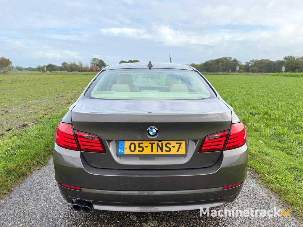 BMW - 2012 - 5-serie - 520i Executive - 05-TNS-7