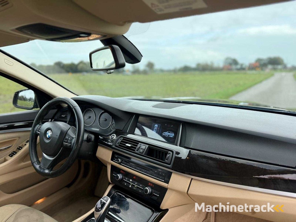BMW - 2012 - 5-serie - 520i Executive - 05-TNS-7