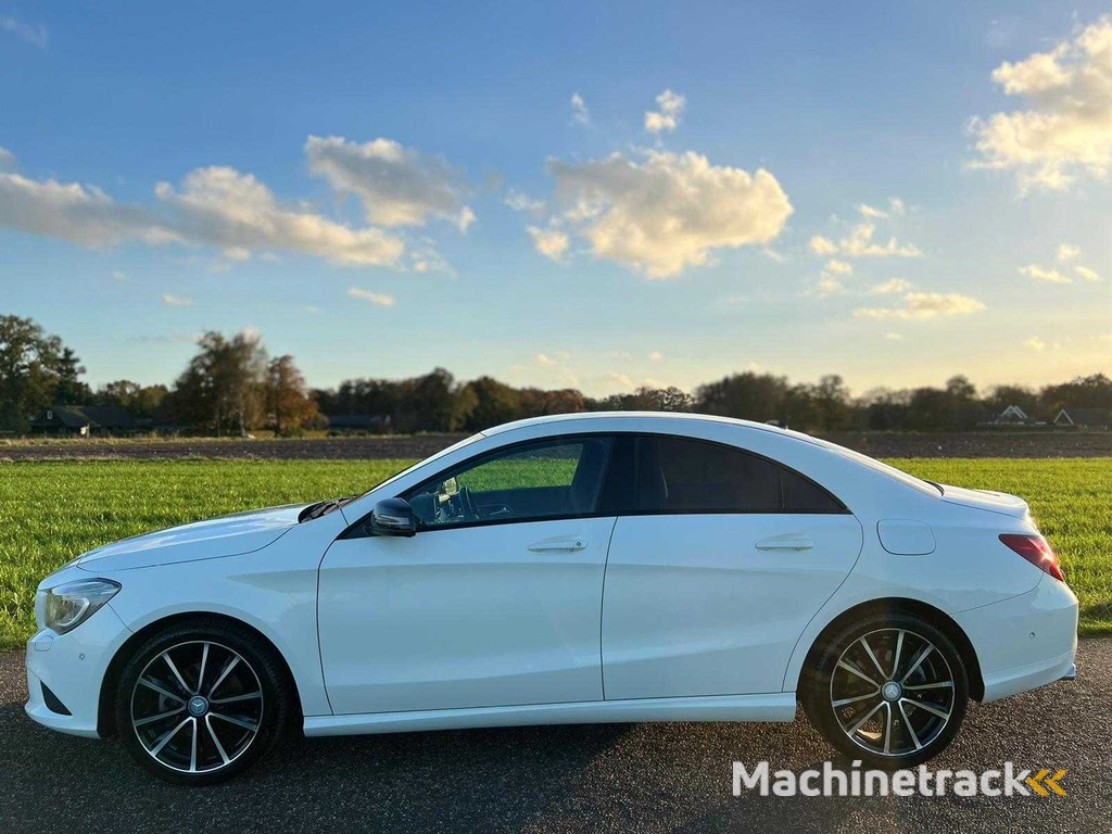 Mercedes-Benz - CLA-klasse - 180 Ambition - 1-TJP-81 - 2014