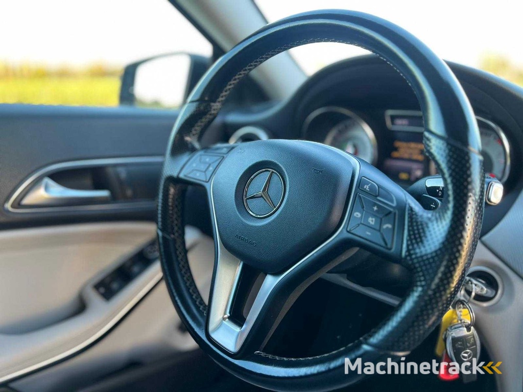 Mercedes-Benz - CLA-klasse - 180 Ambition - 1-TJP-81 - 2014