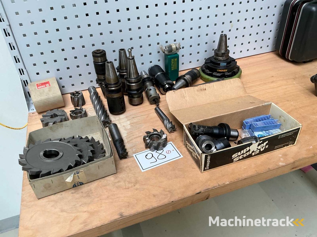 Item Machine Tools & Accessories