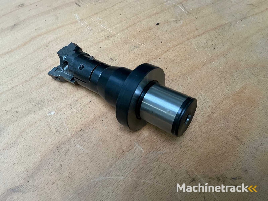 Item Machine Tools & Accessories