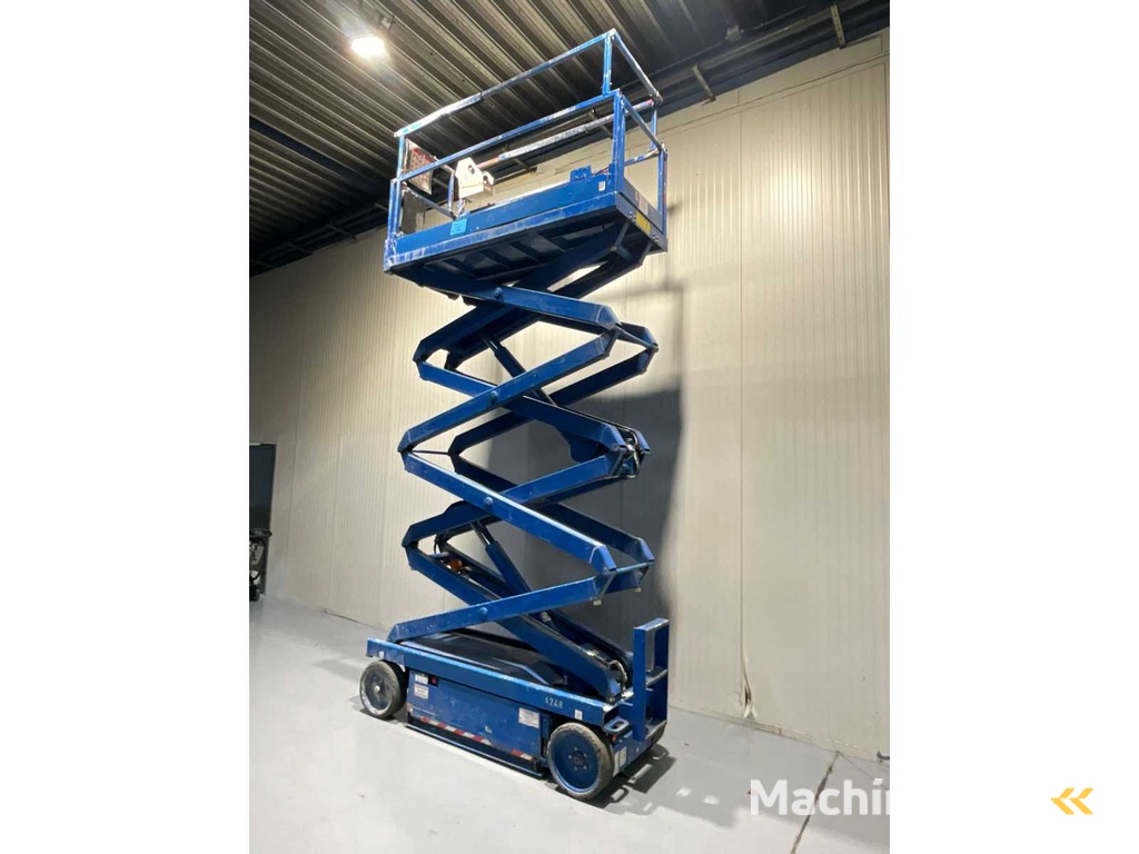 SkyJack SJIII3226 - Hoogwerker werkhoogte 9,9M uitschuifbaar 3M, 229 uur