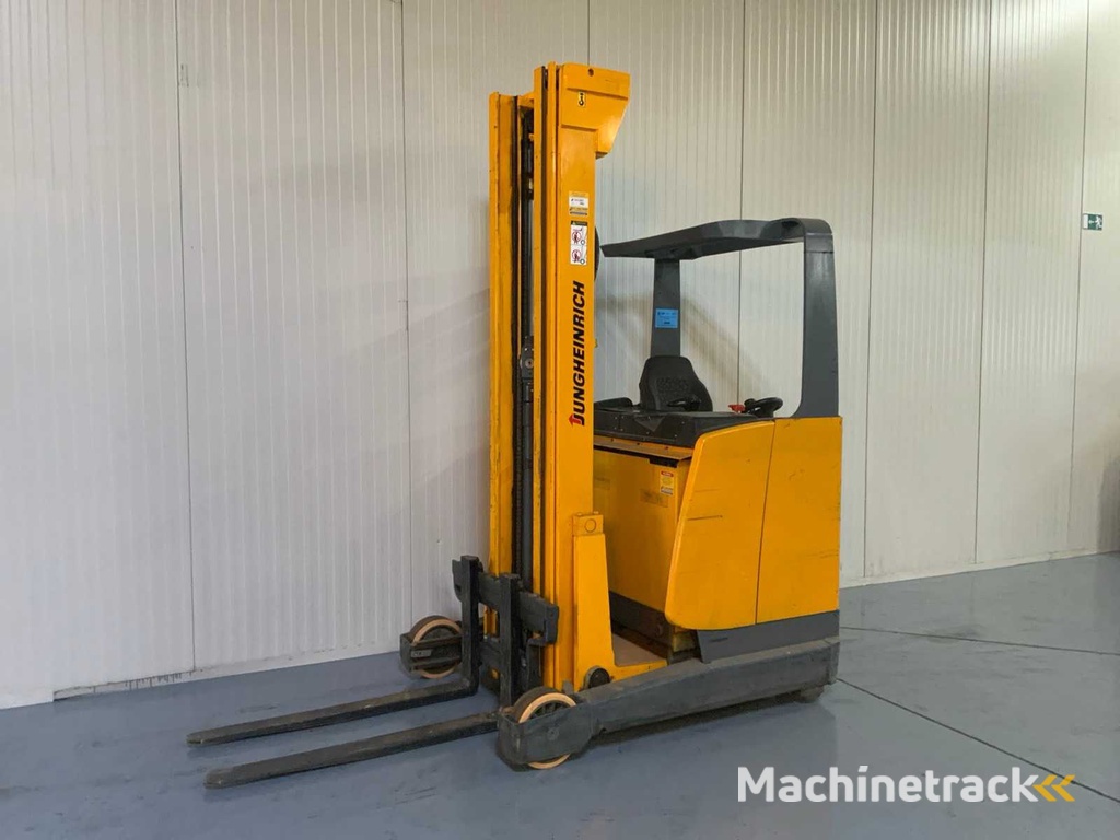 Jungheinrich ETV 214 SN Reach truck, triplex, side shift, free-lift