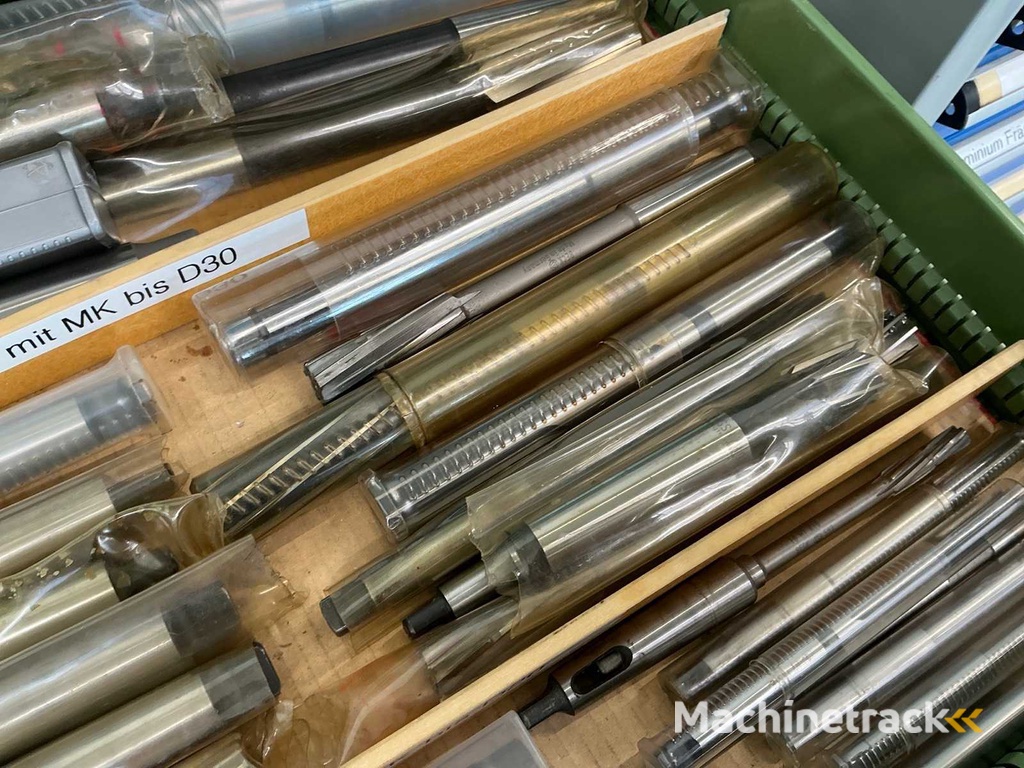 Large batch of machine tools and accessories with workshop cabinet