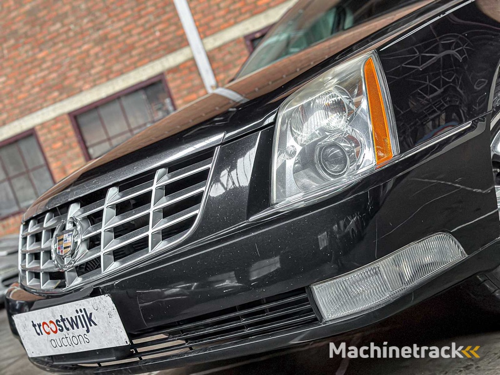 Cadillac Six Door Limousine Superior 6-Deurs Rouwauto 2010