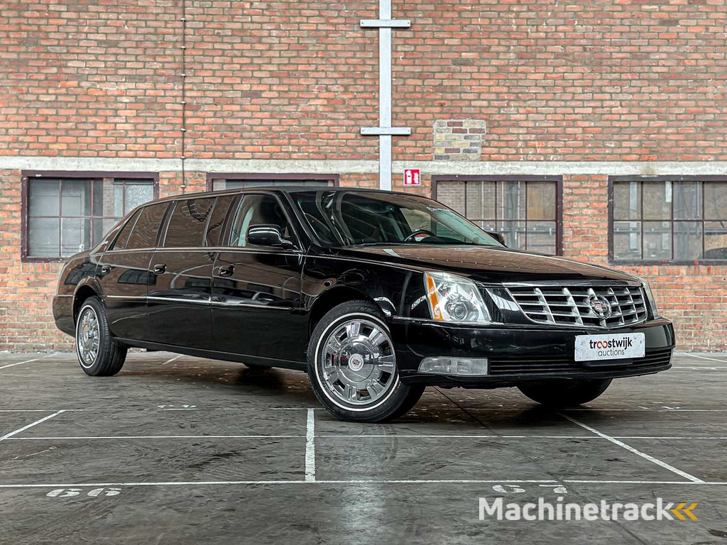 Cadillac Six Door Limousine Superior 6-Deurs Rouwauto 2010