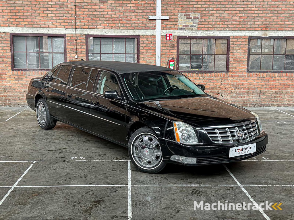 Cadillac Six Door Limousine Superior 6-Deurs Rouwauto 2010