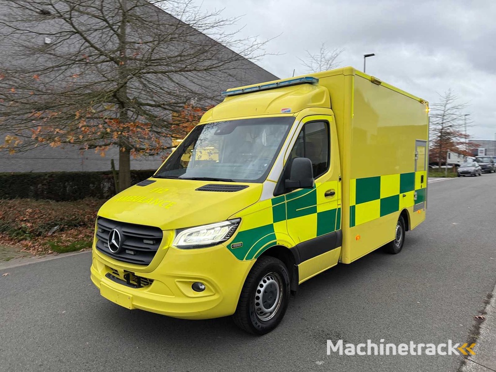 Mercedes - 2020 - Sprinter Ambulance - Ambulance