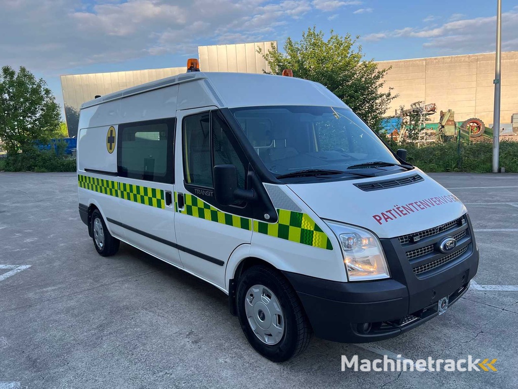 FORD - 2014 - TRANSIT - Ambulance