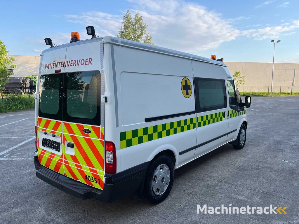 FORD - 2014 - TRANSIT - Ambulance