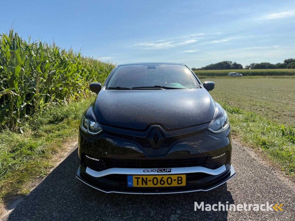 Renault - Clio - 1.6 R.S. - TN-060-B - 2013