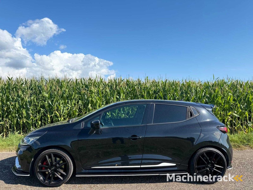 Renault - Clio - 1.6 R.S. - TN-060-B - 2013