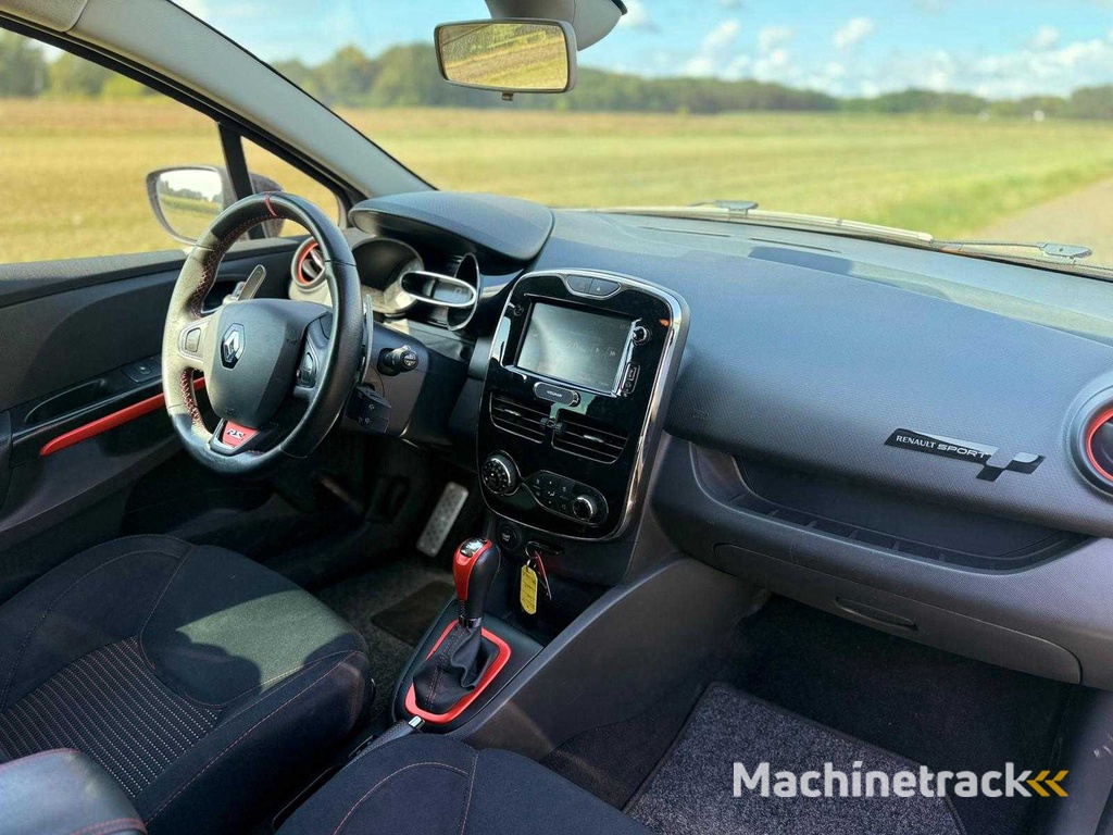 Renault - Clio - 1.6 R.S. - TN-060-B - 2013