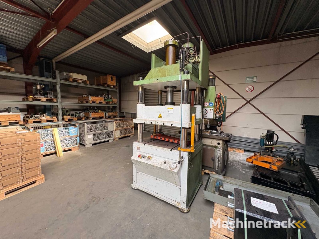 OEVERMANN VP-63 Hydraulic Press