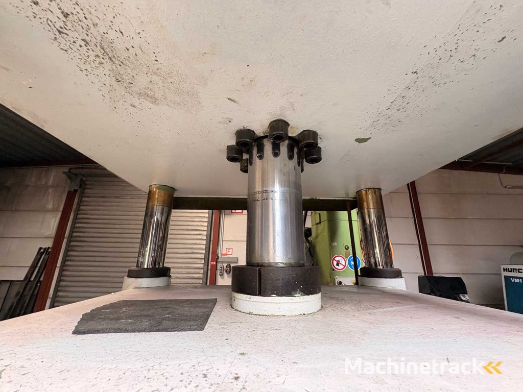 OEVERMANN VP-63 Hydraulic Press