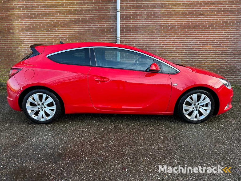 Opel Astra GTC OPC 2.0 Turbo km:99961 Baujahr:2012