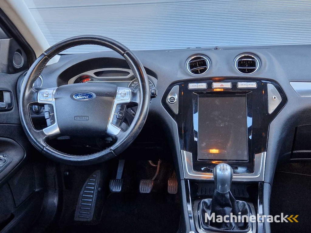 Ford - 2007 - Mondeo - 2.0-16V Titanium - 01-XS-FZ