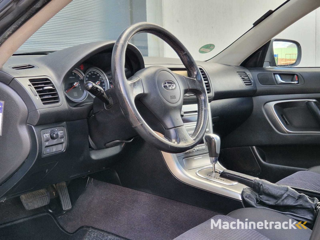 Subaru - 2005 - Outback - 2.5i - 71-RG-RH