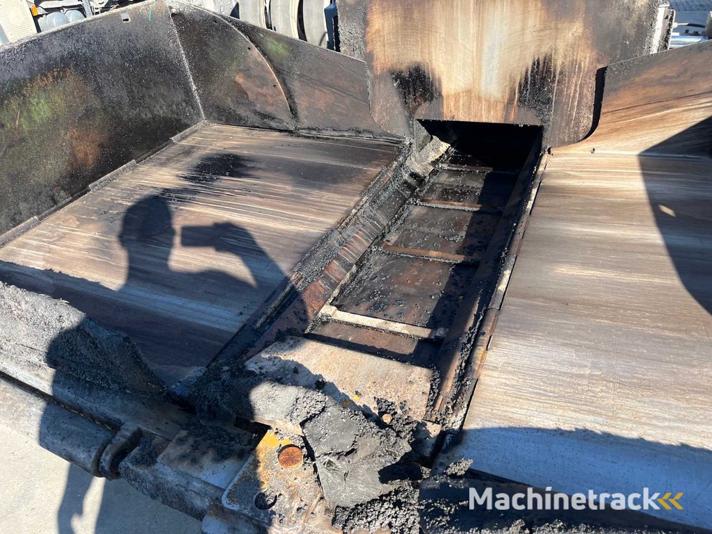 VÖGELE - SUPER 800 - Asfalteermachine - 2014