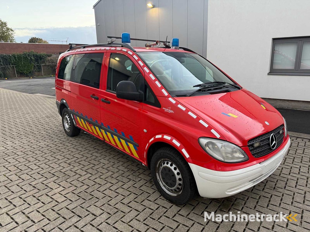 MERCEDES - 11-03-2005 - VITO MINIBUS - Feuerwehrauto