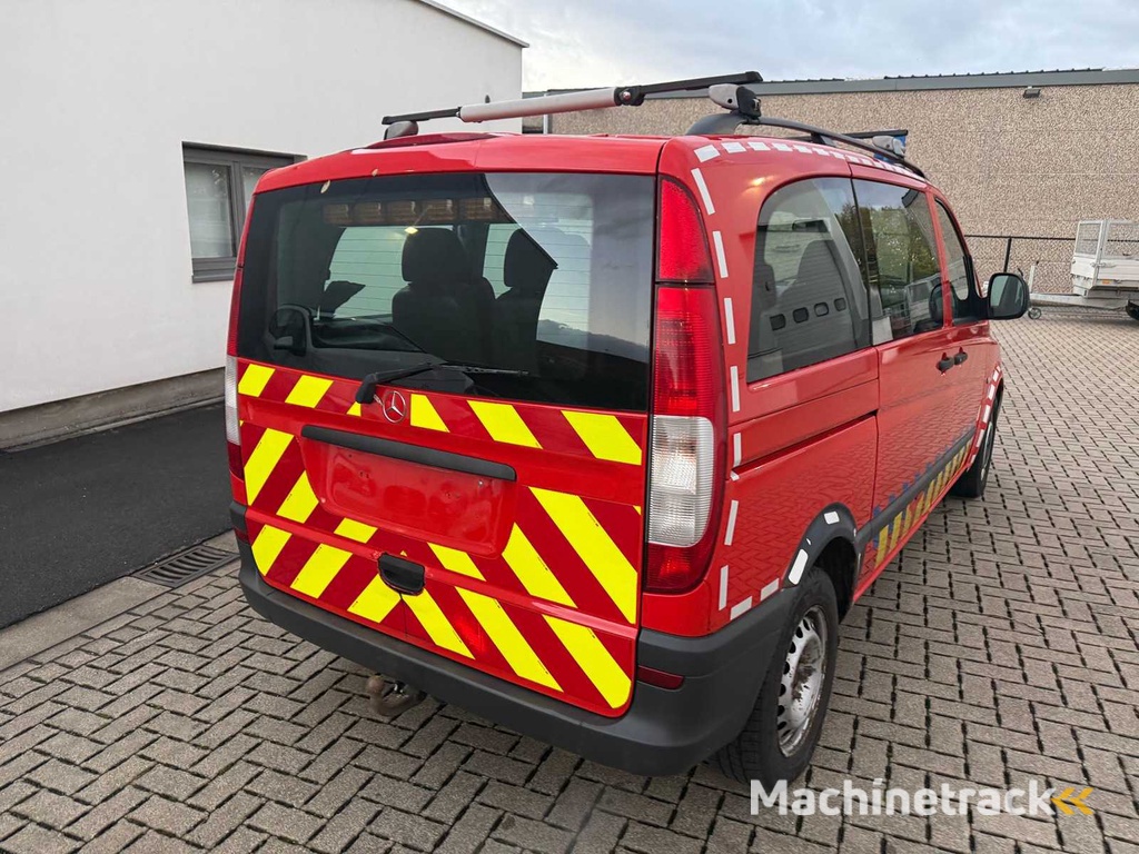 MERCEDES - 11-03-2005 - VITO MINIBUS - Feuerwehrauto