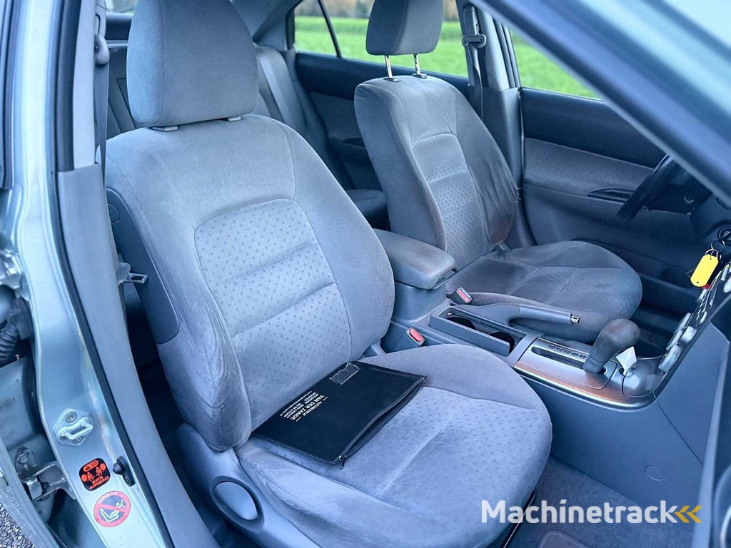 Mazda - 2003 - 6 Sport - 2.0i Touring - 27-NF-NN