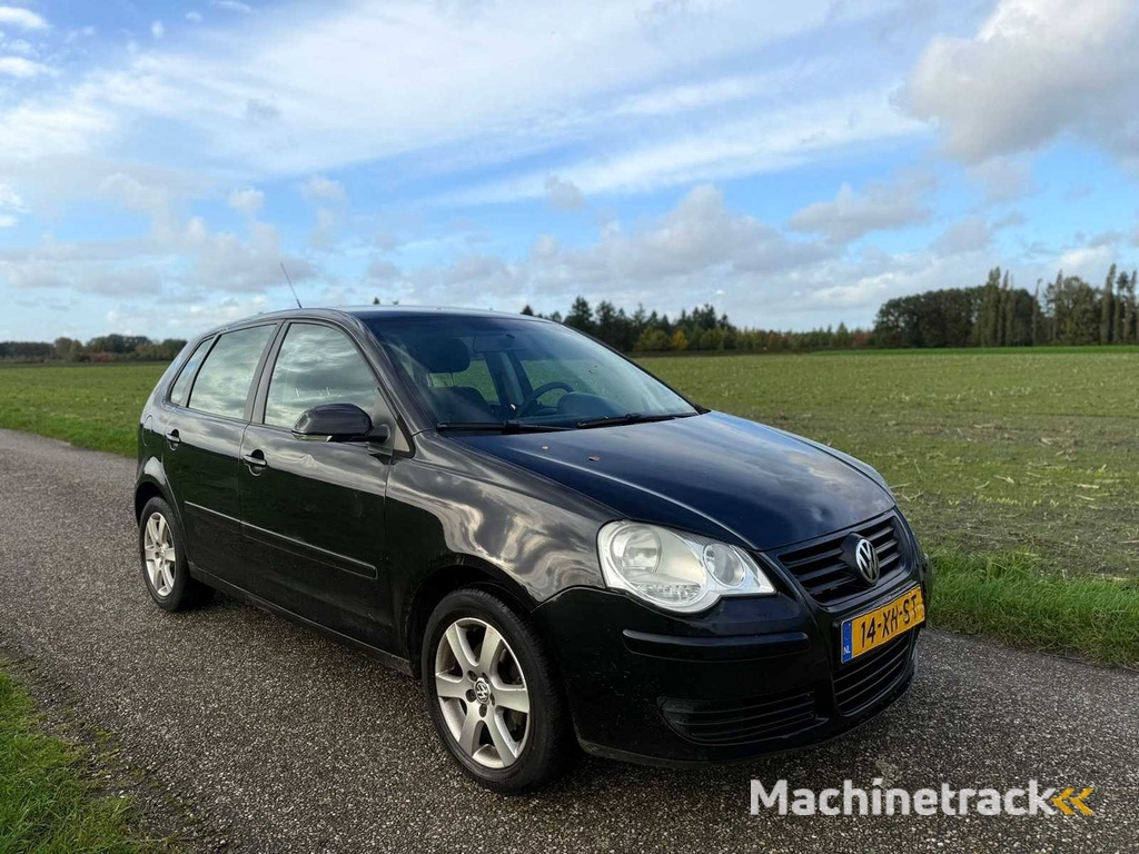 Volkswagen - 2007 - Polo - 1.4-16V Optiv - 14-XH-ST