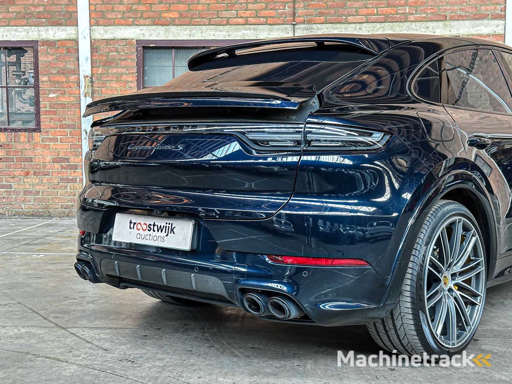 Porsche Cayenne Coupe Turbo S E-Hybrid 4.0 V8 -TECHART CARBON- 680PS 2020 (Original-NL), J-707-RT