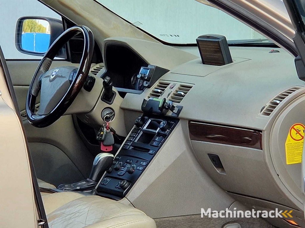 Volvo - 2003 - XC90 - 2.9 T6 Exclusive - 7-Sitzer - 03-LS-TL