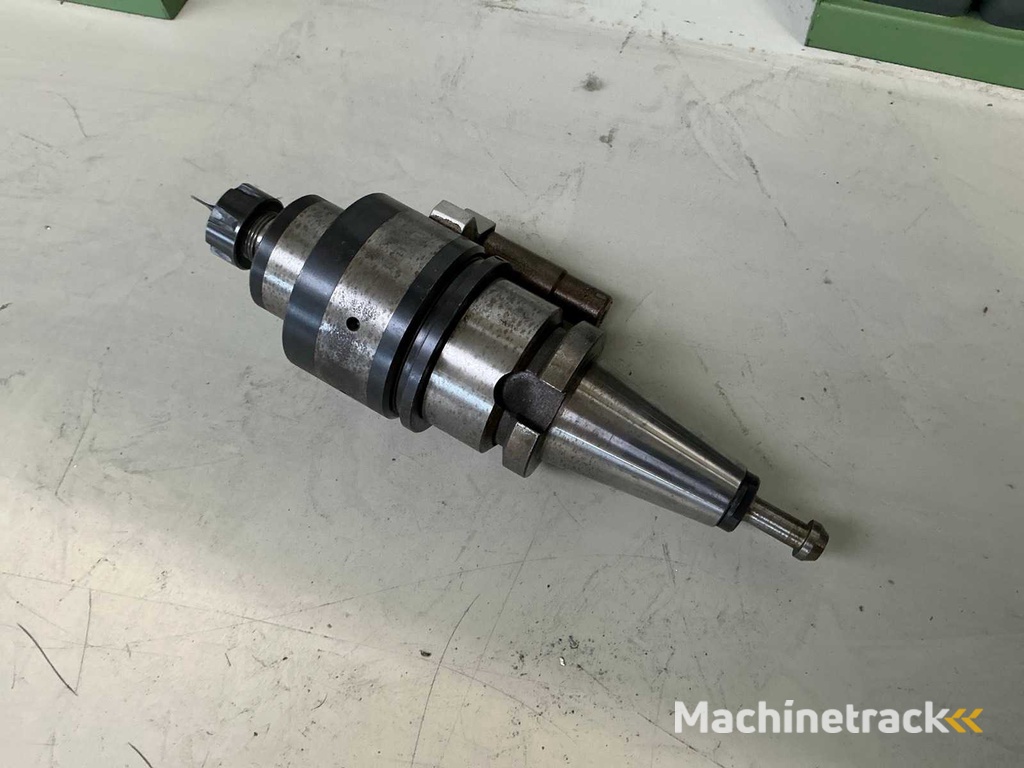 Lot BT40 Tool Holders