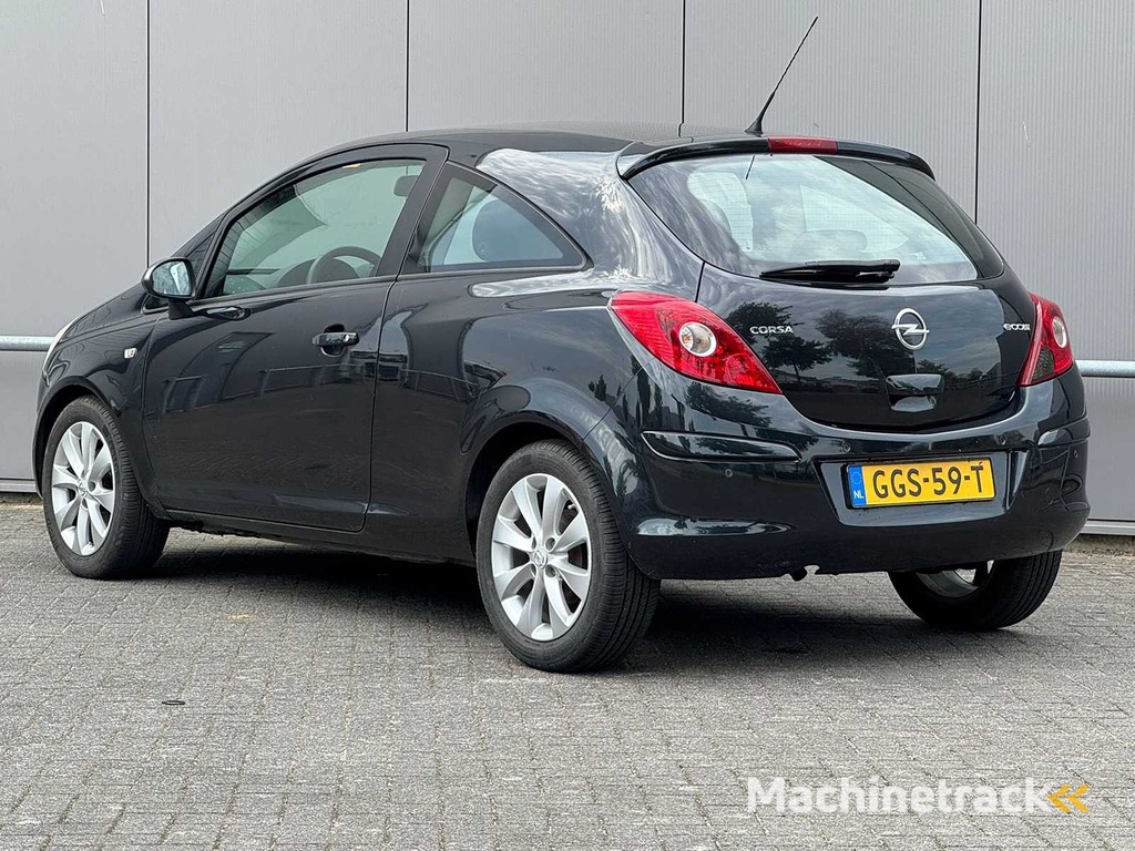 Opel - Corsa - 1.2 EcoF. Auswahl - GGS-59-T