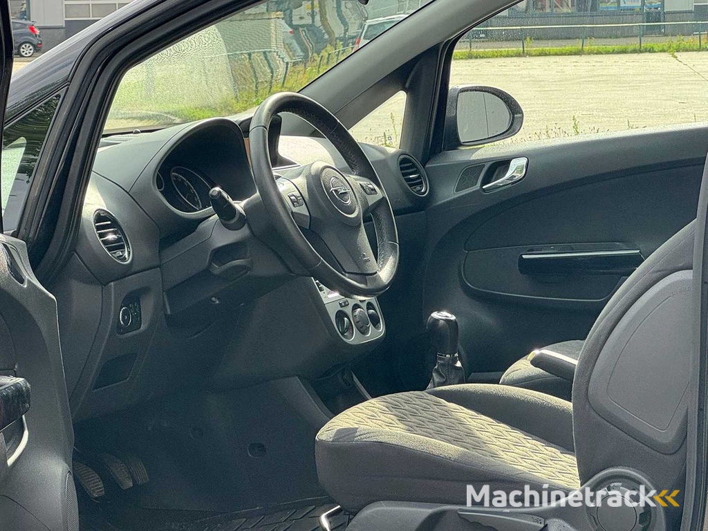 Opel - Corsa - 1.2 EcoF. Auswahl - GGS-59-T