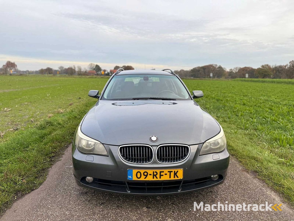 BMW - 2005 - 5-serie Touring - 525i - 09-RF-TK
