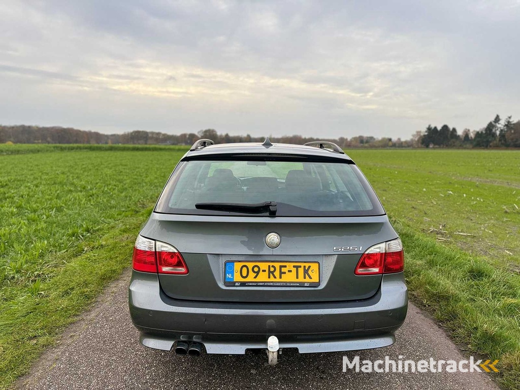 BMW - 2005 - 5-serie Touring - 525i - 09-RF-TK