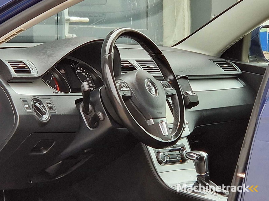 Volkswagen - 2010 - Passat Variant - 1.4 TSI Comfl BlueM - 65-LBT-3