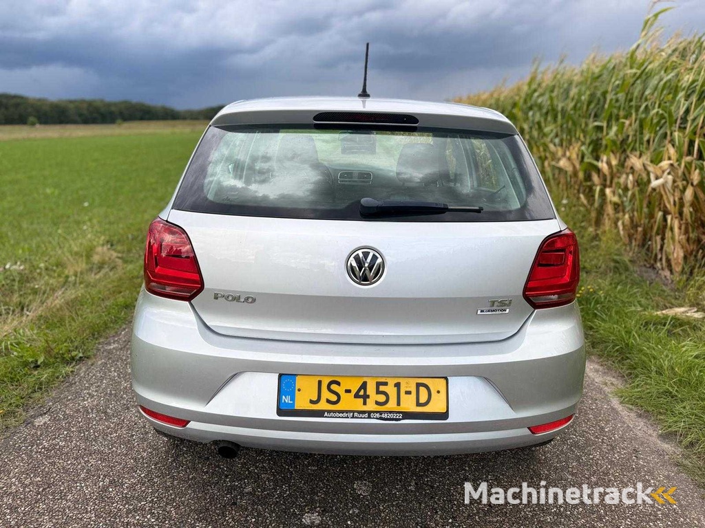 Volkswagen - 2016 - Polo - 1.2 TSI Comfortline - JS-451-D